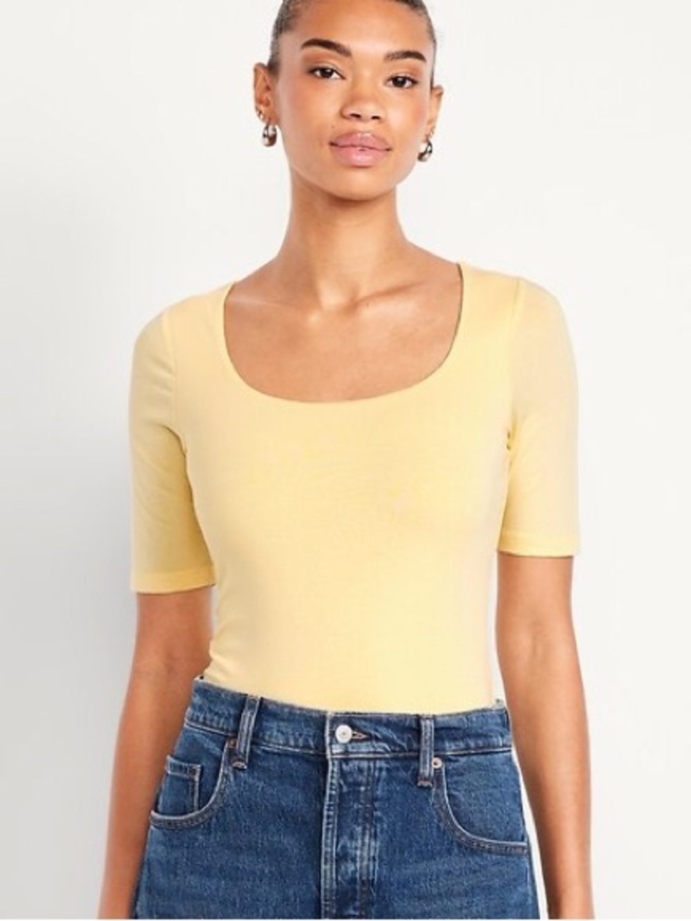 Old Navy Fitted Double Layer Elbow Sleeve Scoop Neck Top in Sweet Butter. Size m